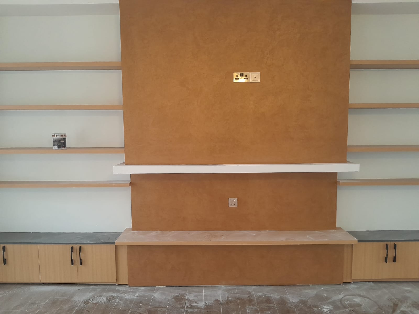 Wall Mounting & Fittings